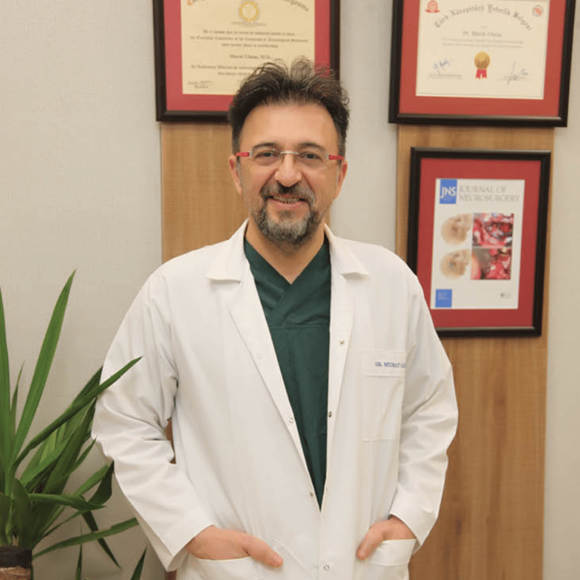 Doç.Dr. Murat Ulutaş ; Mesleğinizi sevmek, işinizi kolaylaştırır.