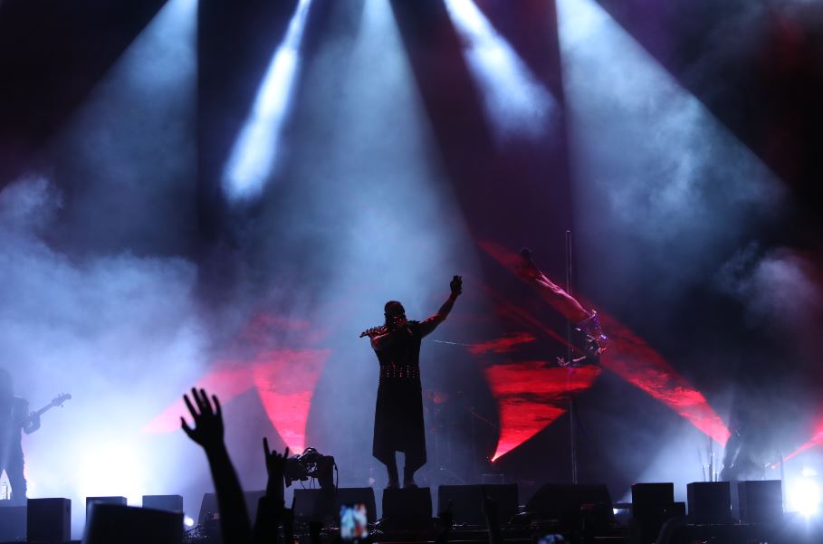 İstanbul Festivali’nin Üçüncü Gününde Rock Müziğin Sevilen İsmi Hayko Cepkin Görsel Şölen Sund